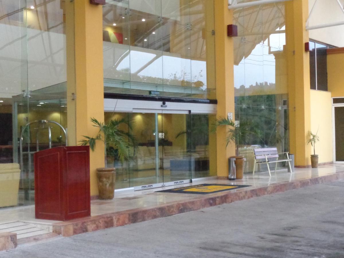Hipico Inn Hotel Poza Rica Exterior foto
